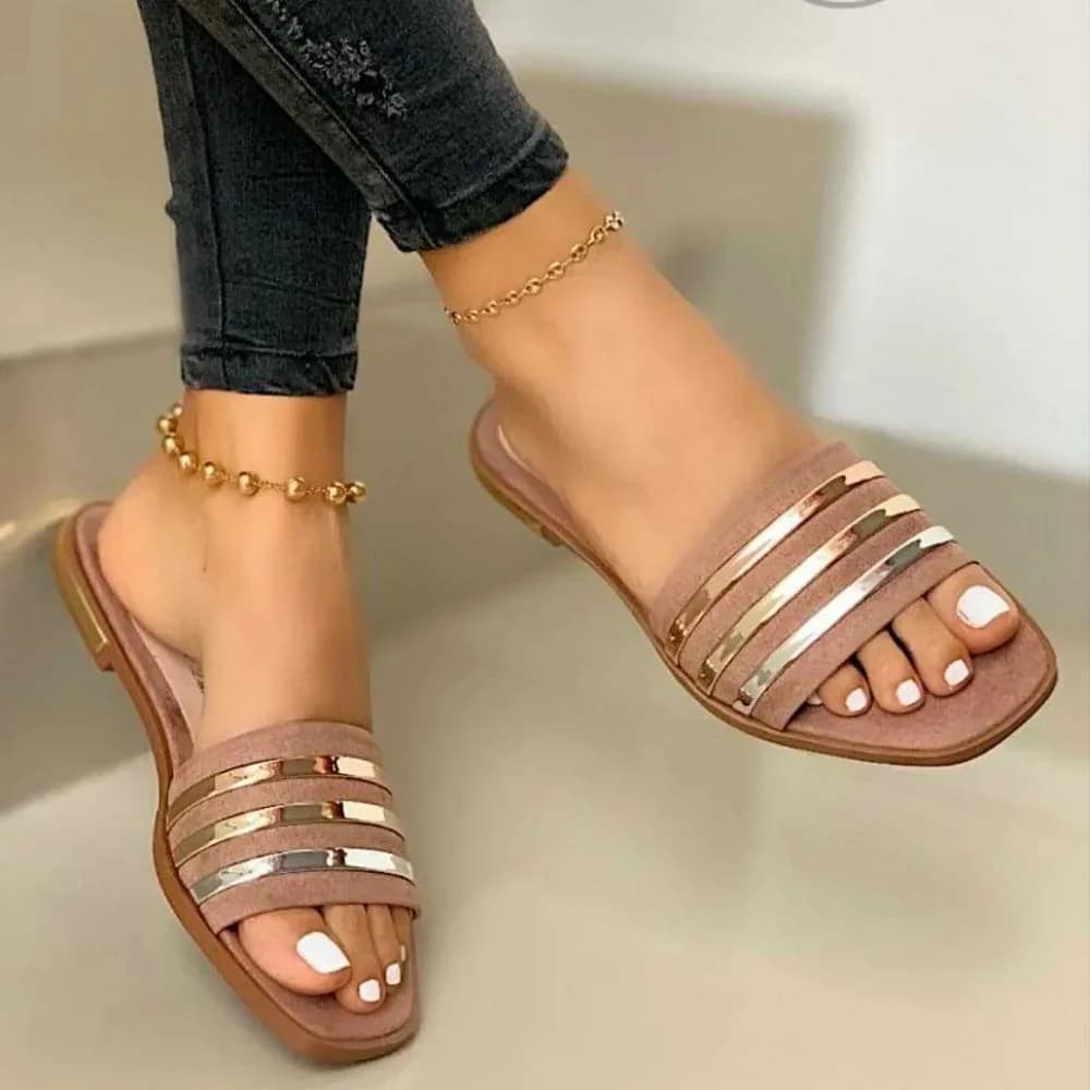 Luxury fashion Outdoor Summer Slippers Women Beach Flip Flops Female Flat Sandals Woman Trend Design Slides Shoes Plus Size 43