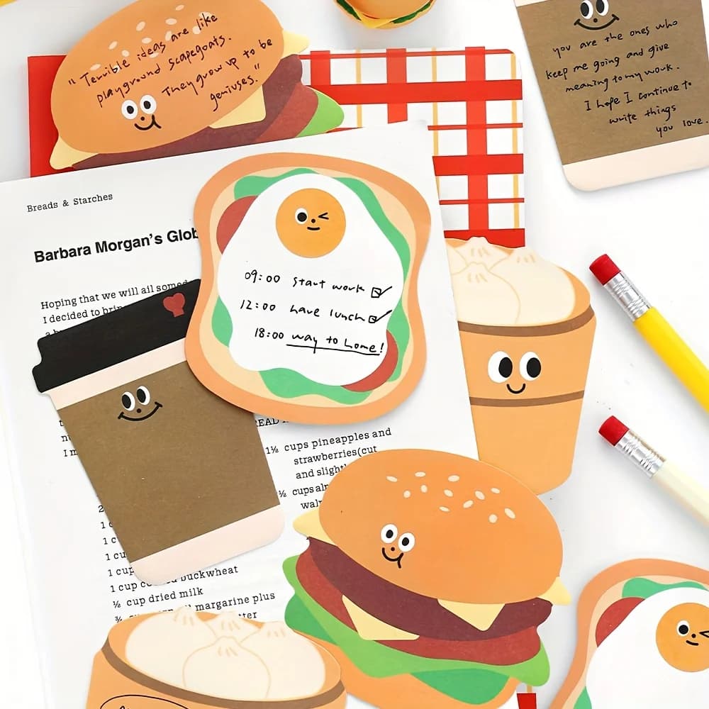 Adorabili foglietti adesivi a forma di cibo, con divertenti disegni a cartoni animati, perfetti per promemoria e studio.