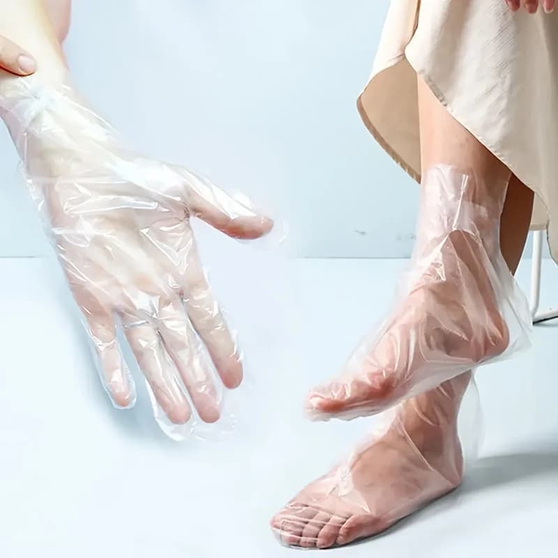200pcs Set (100 Hand Masks + 100 Foot Masks), Disposable Hydrating Mask Set - Hydrating Gloves, Plastic Socks, Foot Wax
