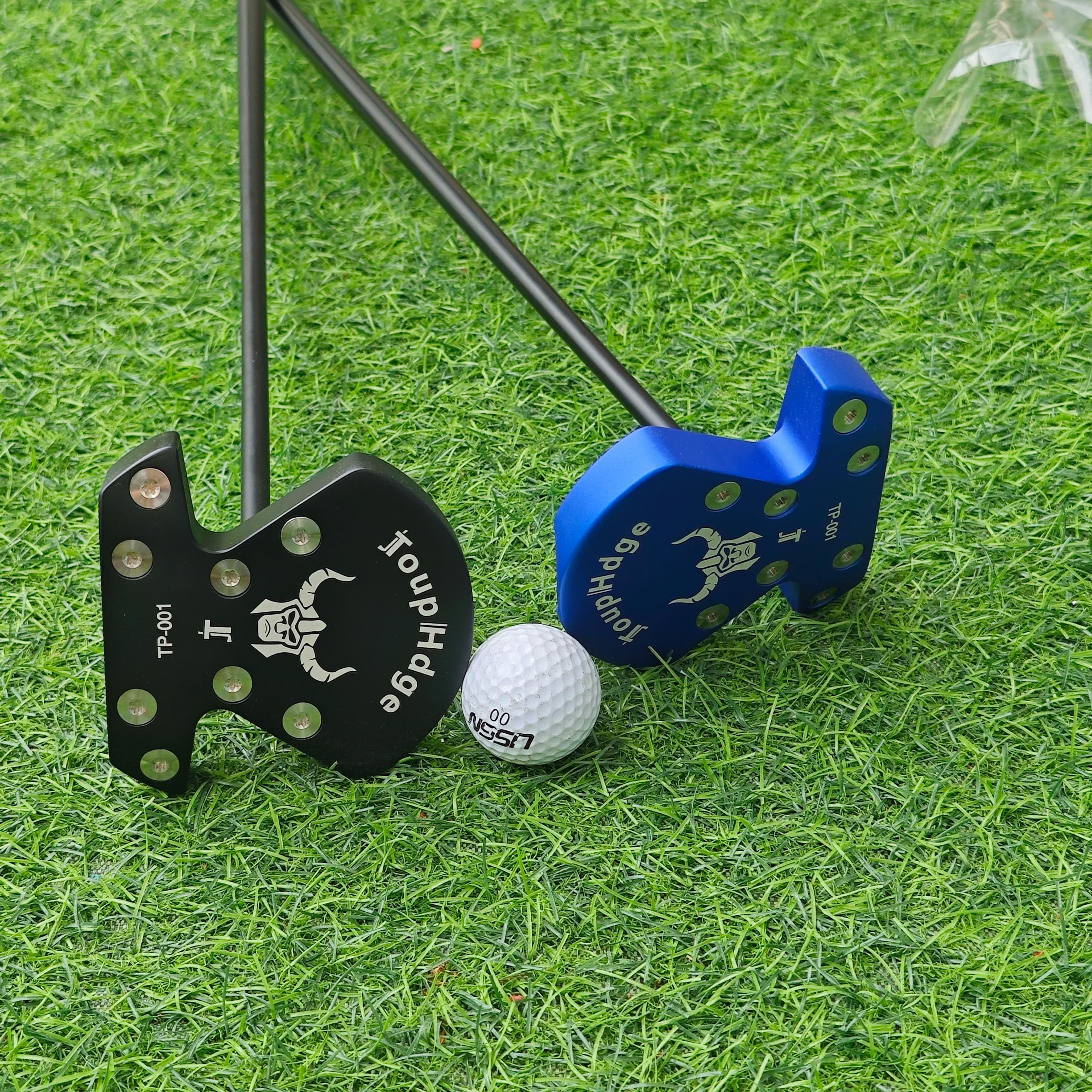 Putter da Golf Semicircolare ToupHdge con Ala Larga, Alto MOI, Ampio Punto di Impatto, Superficie Antiscivolo, Impatto Solido, Controllo Preciso della Traiettoria