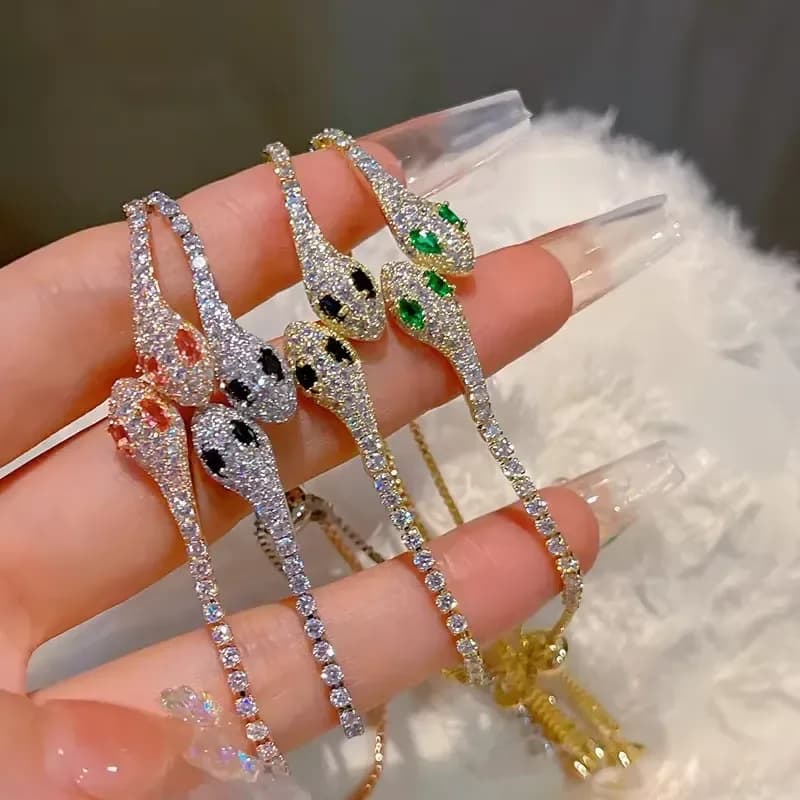 Elegant Black Crystal Eyes Snake Zircon Bracelet Women's Fashionable Personalized Daily Accessory Party Jewelry Birthday