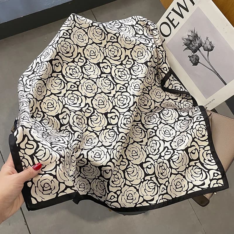 Nuovo 100% seta naturale sciarpa quadrata donna collo fascia per capelli Foulard Bandana sciarpe donna fazzoletto da collo collo fazzoletto da polso scialle