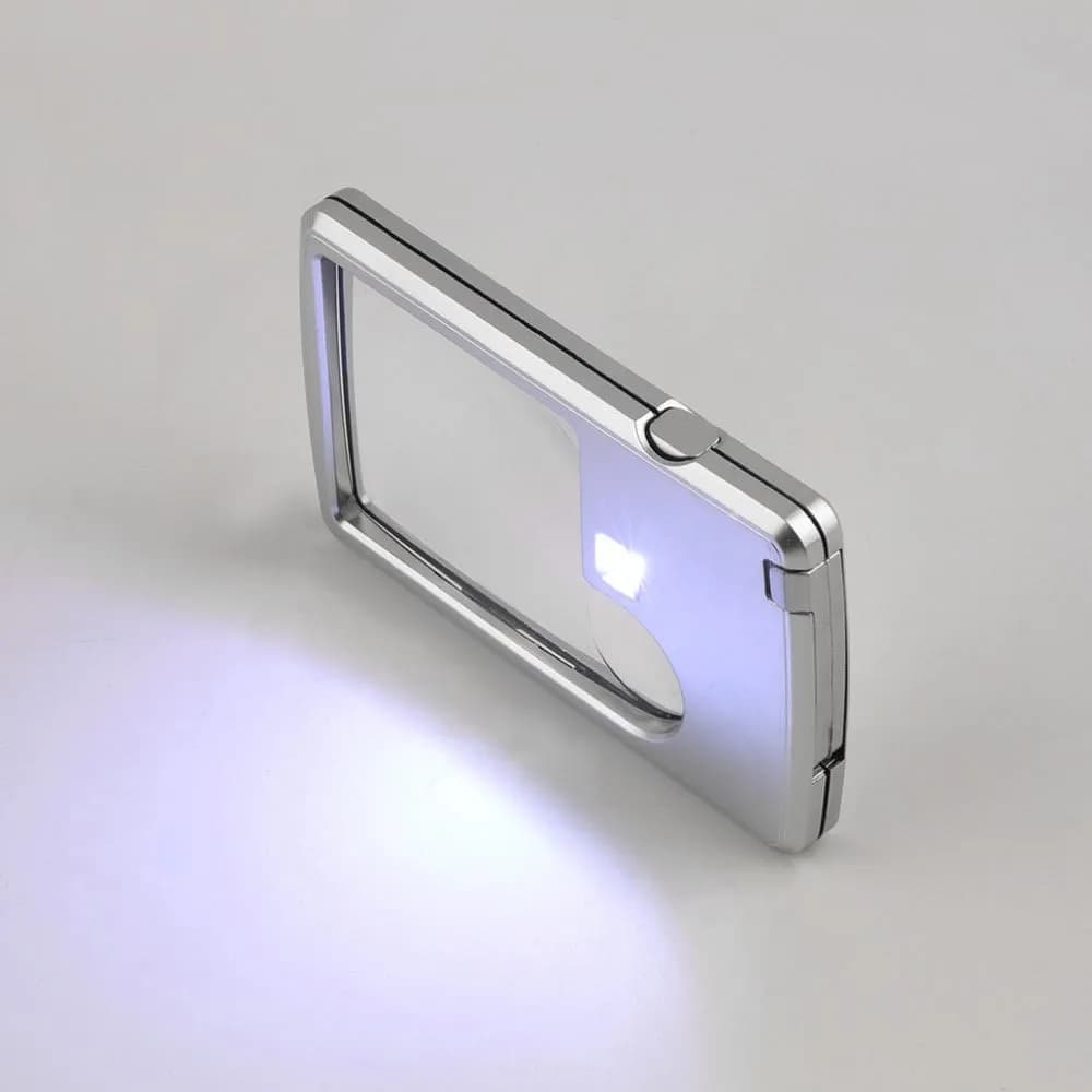 Lente d'ingrandimento con custodia in pelle Lente d'ingrandimento quadrata portatile ultrasottile con luce a LED Strumenti multiuso per la lettura notturna scura