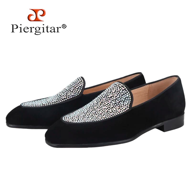 Mocassini da uomo in pelle scamosciata nera fatti a mano Piergitar con cristalli reali austriaci pantofole da fumo Slip-On stile GZ di marca di lusso suole rosse