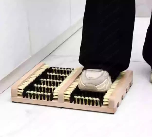 Spazzola per Pulizia Suole in Legno, Raschietto Manuale per Calzature, Strumento per Rimuovere Fango e Sporco all'Ingresso e in Casa