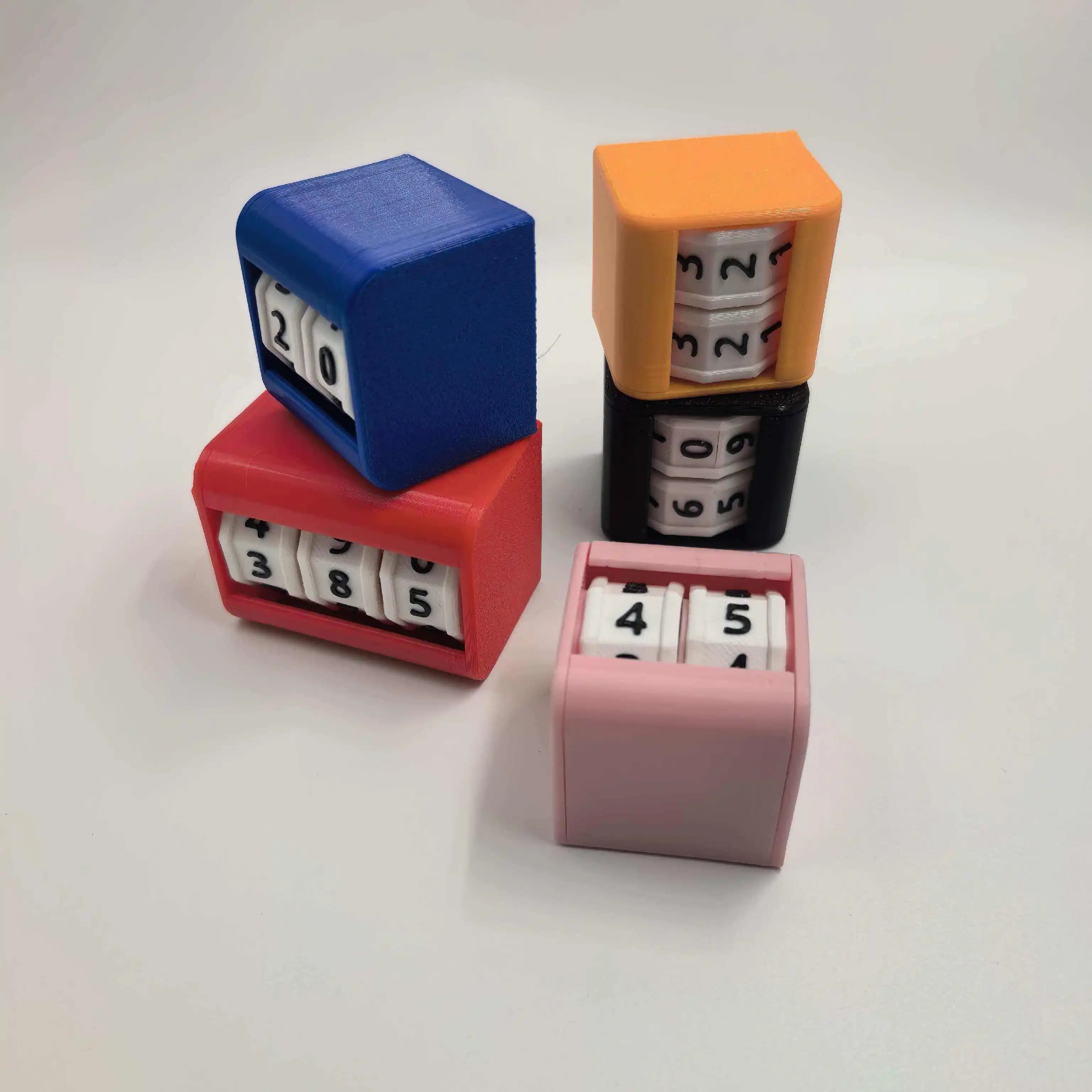 Accessori per Giochi da Tavolo: Contatore Digitale Versus con Piatto Girevole, Registratore di Punti Numerici Stampato in 3D