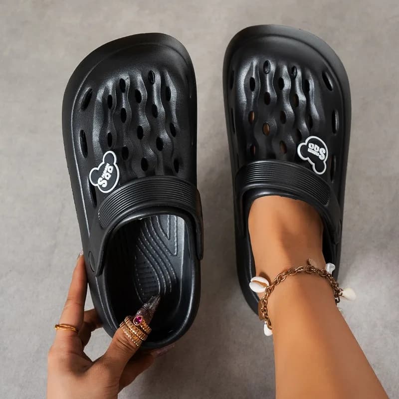 2026 New Women's Non-Slip Breathable Sandals Comfortable Beach Slippers Summer Fashion Solid Color EVE Closed Toe Women Slippers