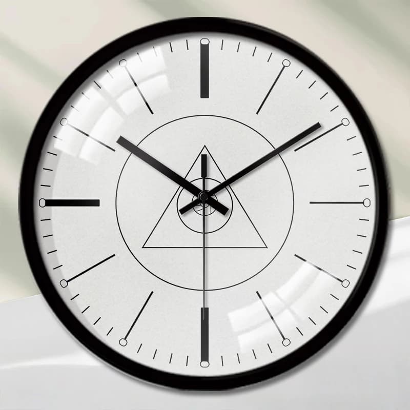 Triangular wall clock with camera shutter, round and silent wall clock, suitable for living room, school, study room, bedroom, children's gift