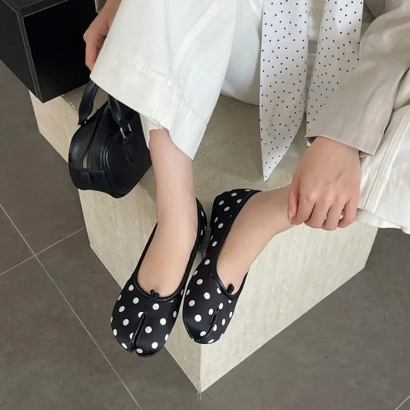 New Korean Style Women's Moccasins with Divisa Point, Slip-On Plates with Bow, Comfortable Spring/Autumn Shoes