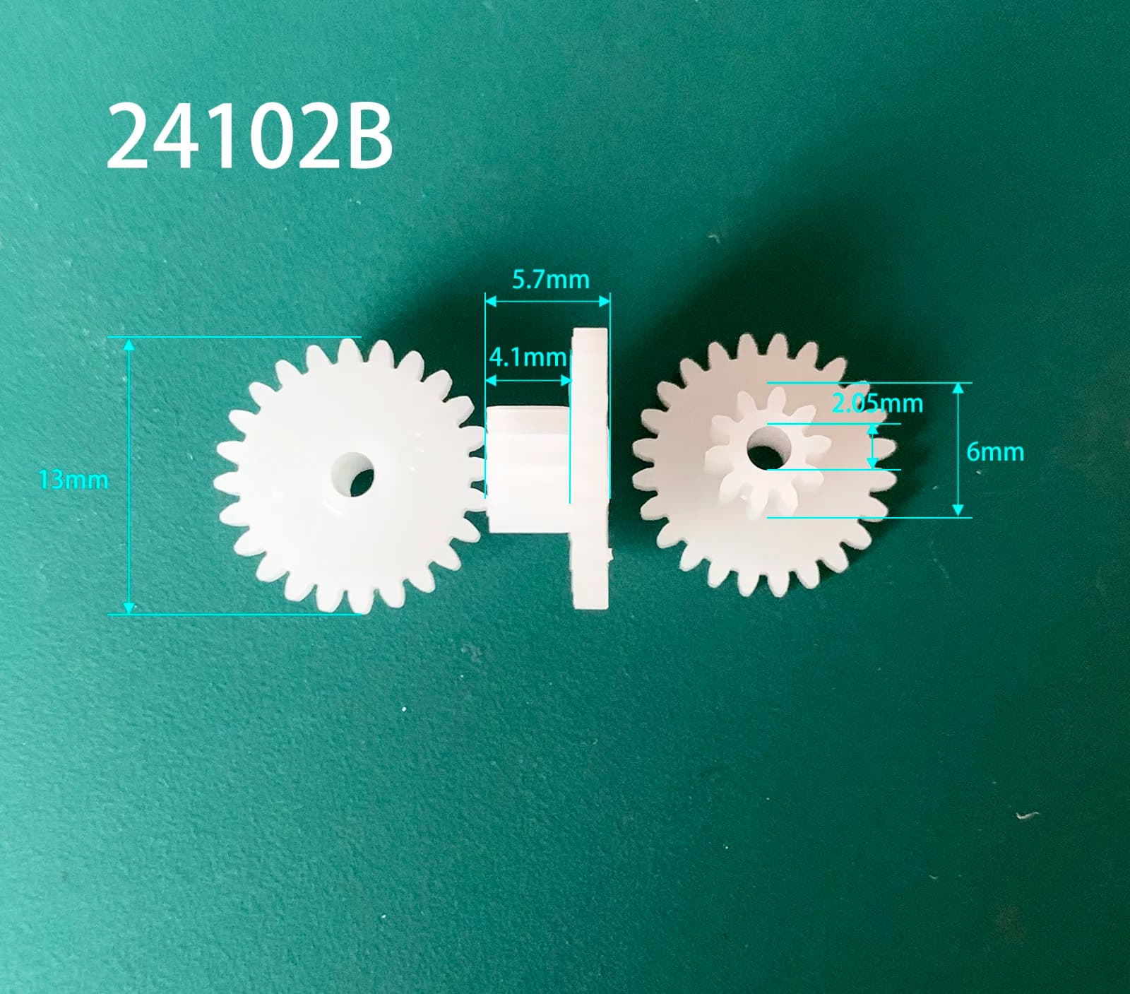 24102B 0.5M ingranaggio 13mm diametro 24 denti 10 denti POM pignone in plastica 2MM albero motore parti giocattolo ruote 10 pz/lotto