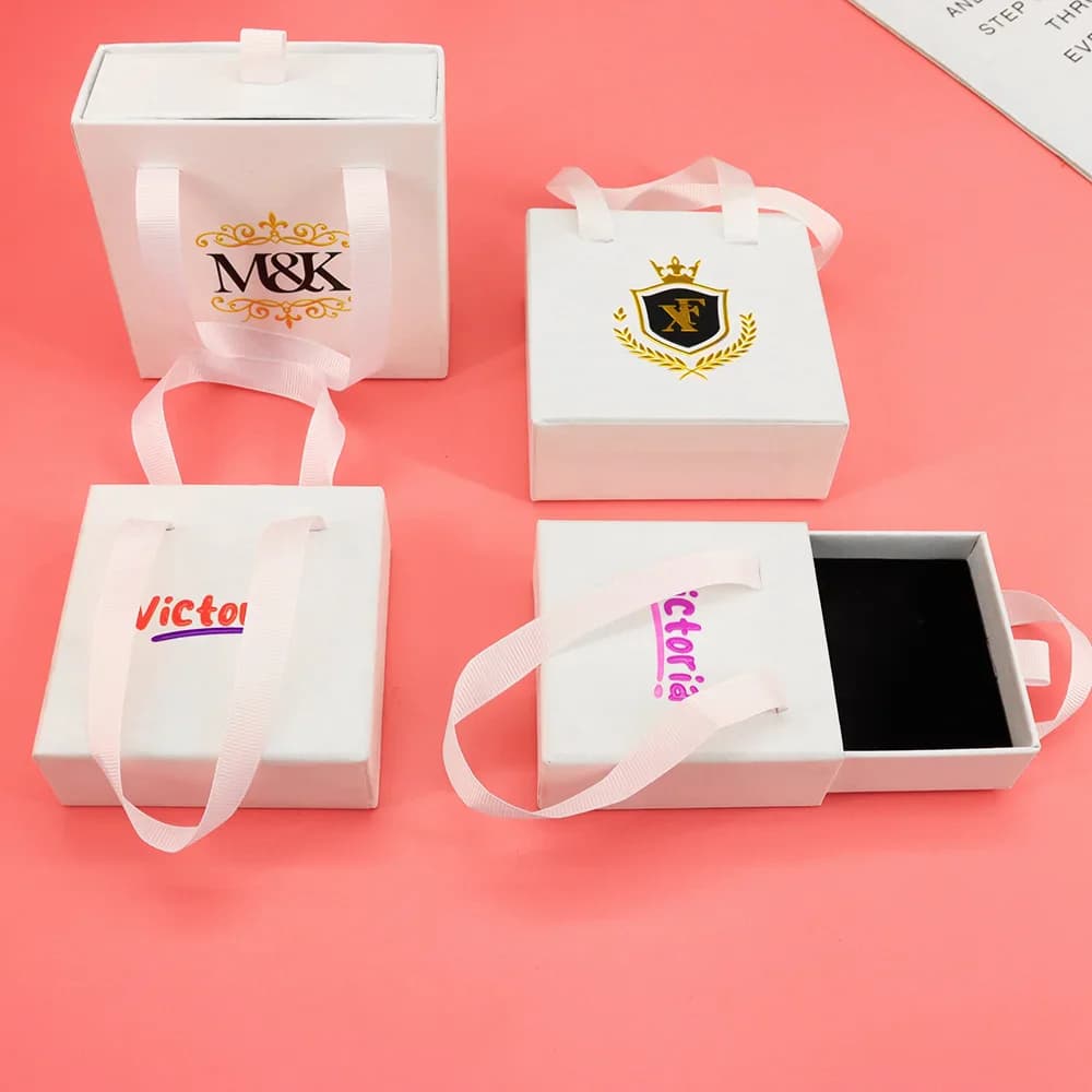 Logo personalizzato Borsa Cassetto di carta Portagioie Anelli Bracciale Collana Caramelle Bomboniera Regalo di imballaggio personalizzato