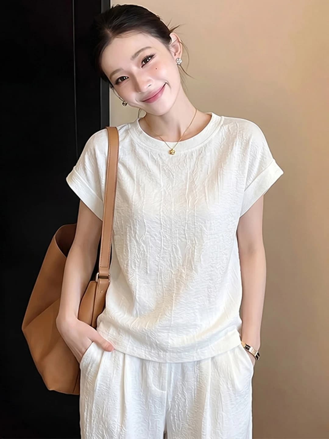 Elegant Textured Folded Short Sleeve T-Shirt Women's plus Size Fashionable Simple Match Alluring Top Summer White Korean Style