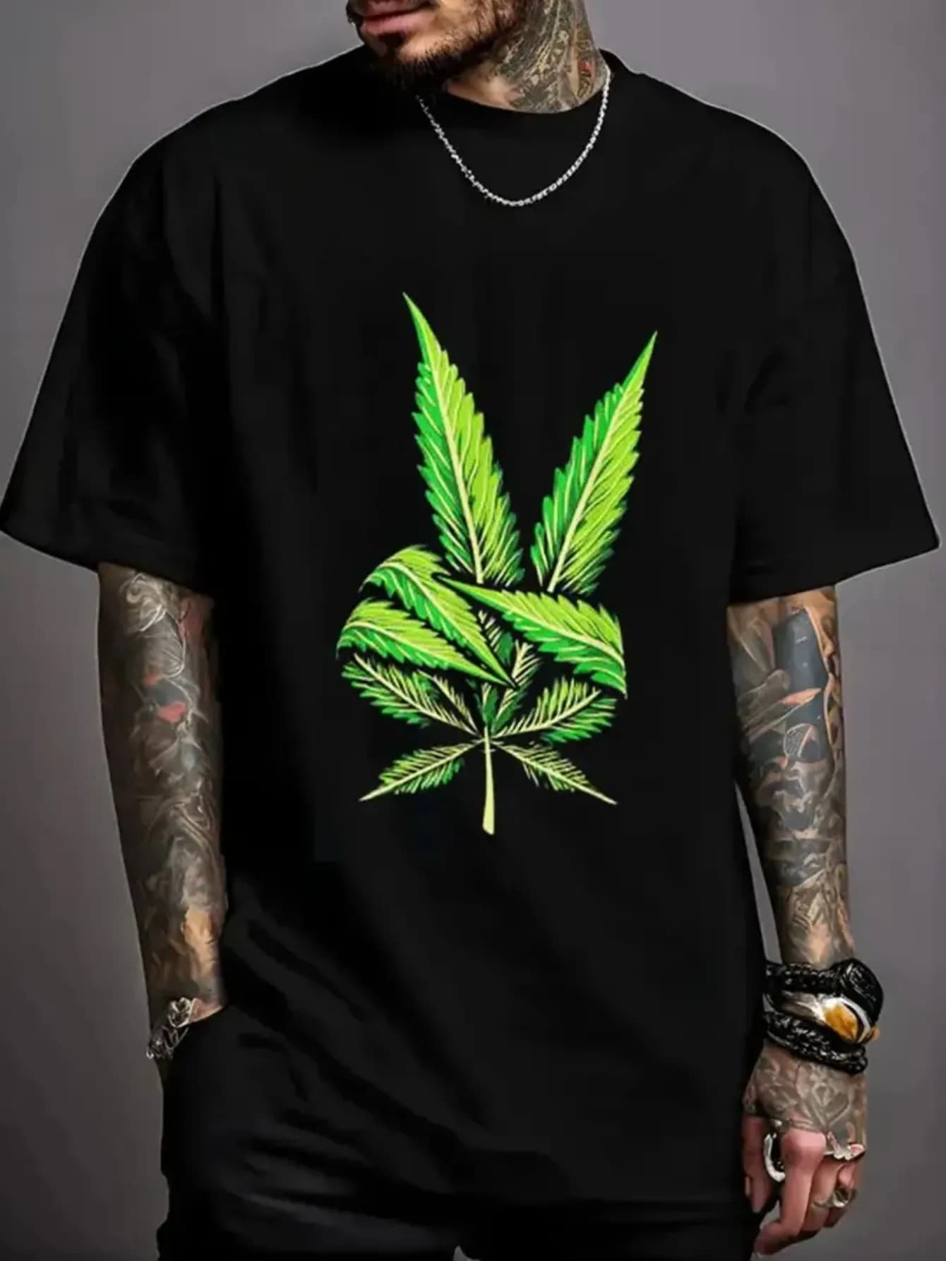 Men's & Women's Leaf & Peace Symbol T-Shirt - Black & Green -Themed Short Sleeve Tee, Soft Stretch Cotton-Like Fabric, Regular Fit All-Season Wear, Unisex Casual Shirt for Weed Lovers & Gifts