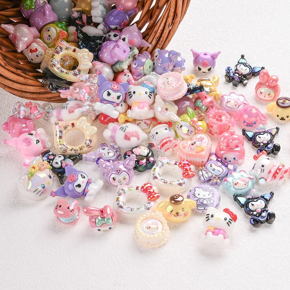 15 pz Miscelazione Casuale Perline di Resina Sanrio Focus Perline Del Distanziatore Per Fatti A Mano FAI DA TE Bambino Ciuccio Catene Bracciali Accessori di Gioielli