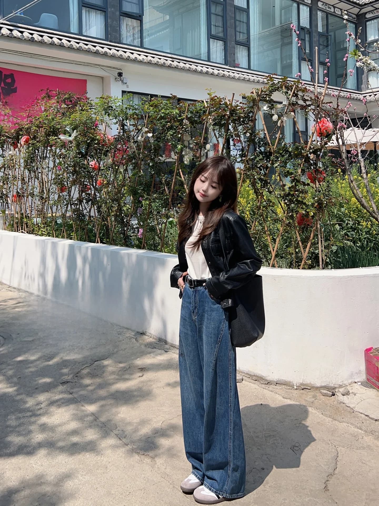 Jeans a Vita Alta a Gamba Larga, Pantaloni in Denim Modellanti Lunghi da Lavoro, con Controllo Pancia e Effetto Push-Up, Design per Statura Piccola, Pantaloni Casual
