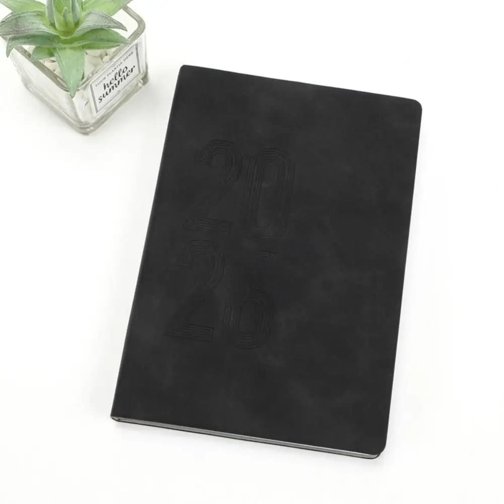 Agenda 2026 365 giorni per la pianificazione dell'efficienza, versione inglese, in PU testurizzato, formato A5, per appunti e pianificazione annuale, agenda morbida per ufficio e lavoro