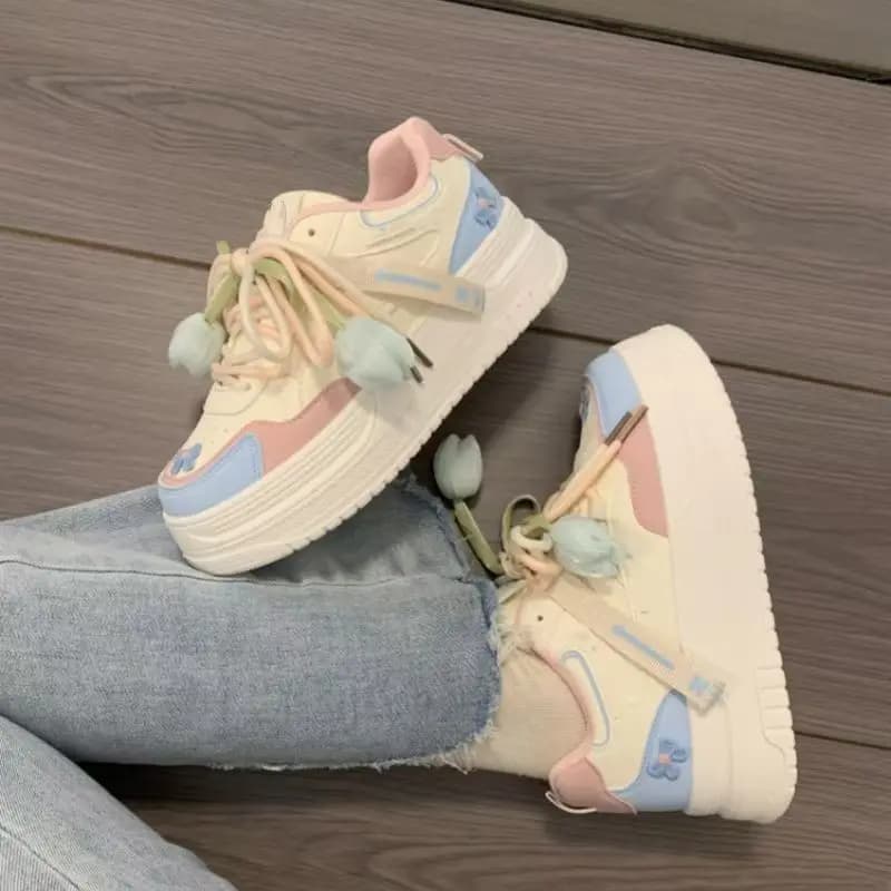 Niche cute sole thick tulip white canvas sneakers student versatile women shoes best seller 2025 autumn new