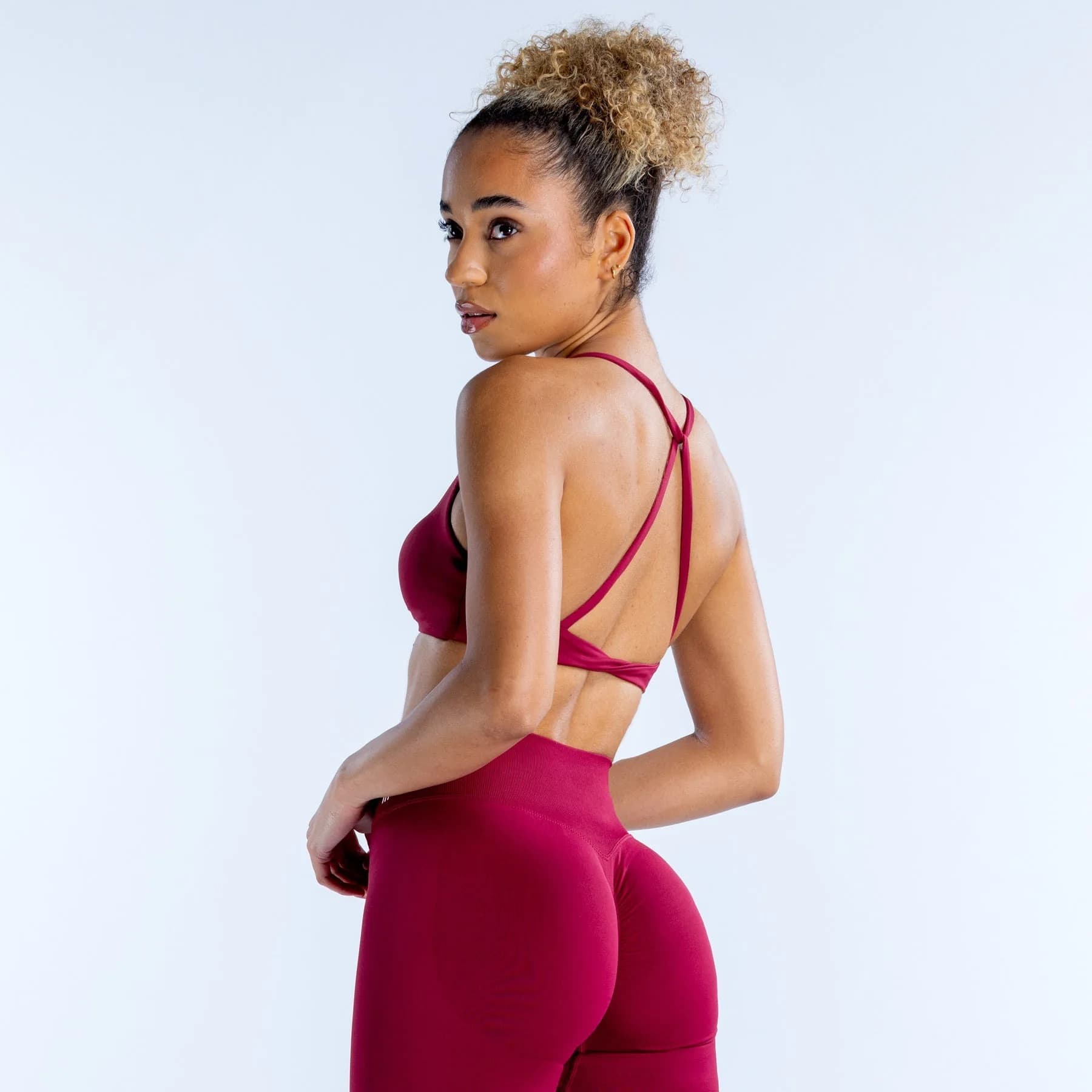 Women's Backless Halter Neck Twisted Bra Top - Dynamic Support Yoga Vest for Fitness, Running, Dance & Training