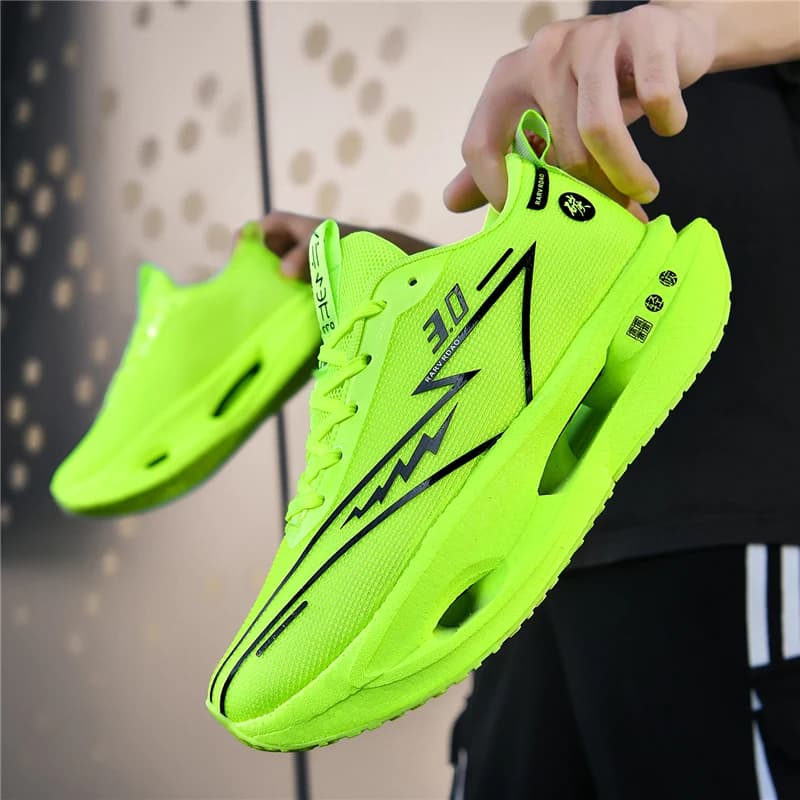 Scarpe sportive da corsa estive di tendenza, versatili, antiscivolo, resistenti all'usura, altamente elastiche, traspiranti e anti-sudore.
