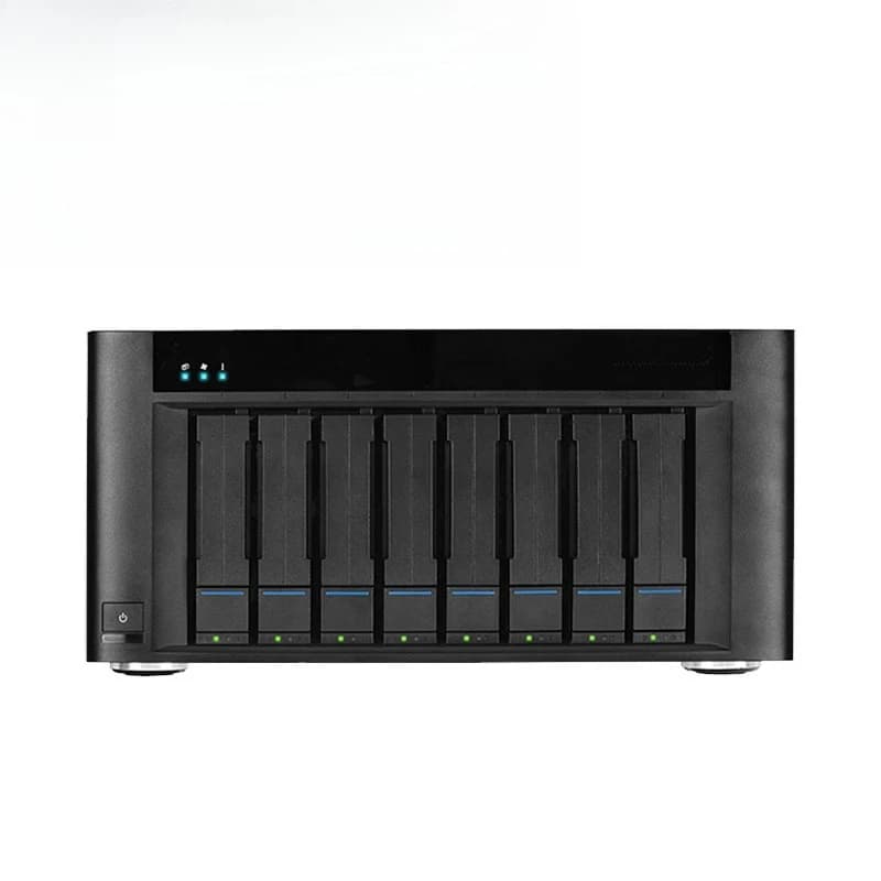 La piattaforma desktop a 8 alloggiamenti supporta lo storage cloud unificato ibrido con gateway cloud SAN+NAS
