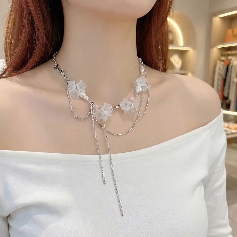 Sweet Pink Sakura Necklace Light Luxury French Design Cherry Blossom Necklace High-End New Trendy Lockbone Chain Summer Jewelry