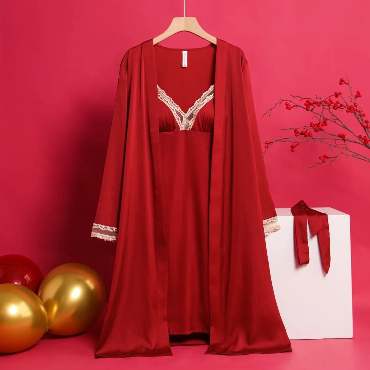 Abito da accappatoio sexy in pizzo Set da sposa bordeaux Twinset Set di vestaglie Primavera Estate Indumenti da notte Abito da sposa da sposa Kimono in raso Abbigliamento per la casa