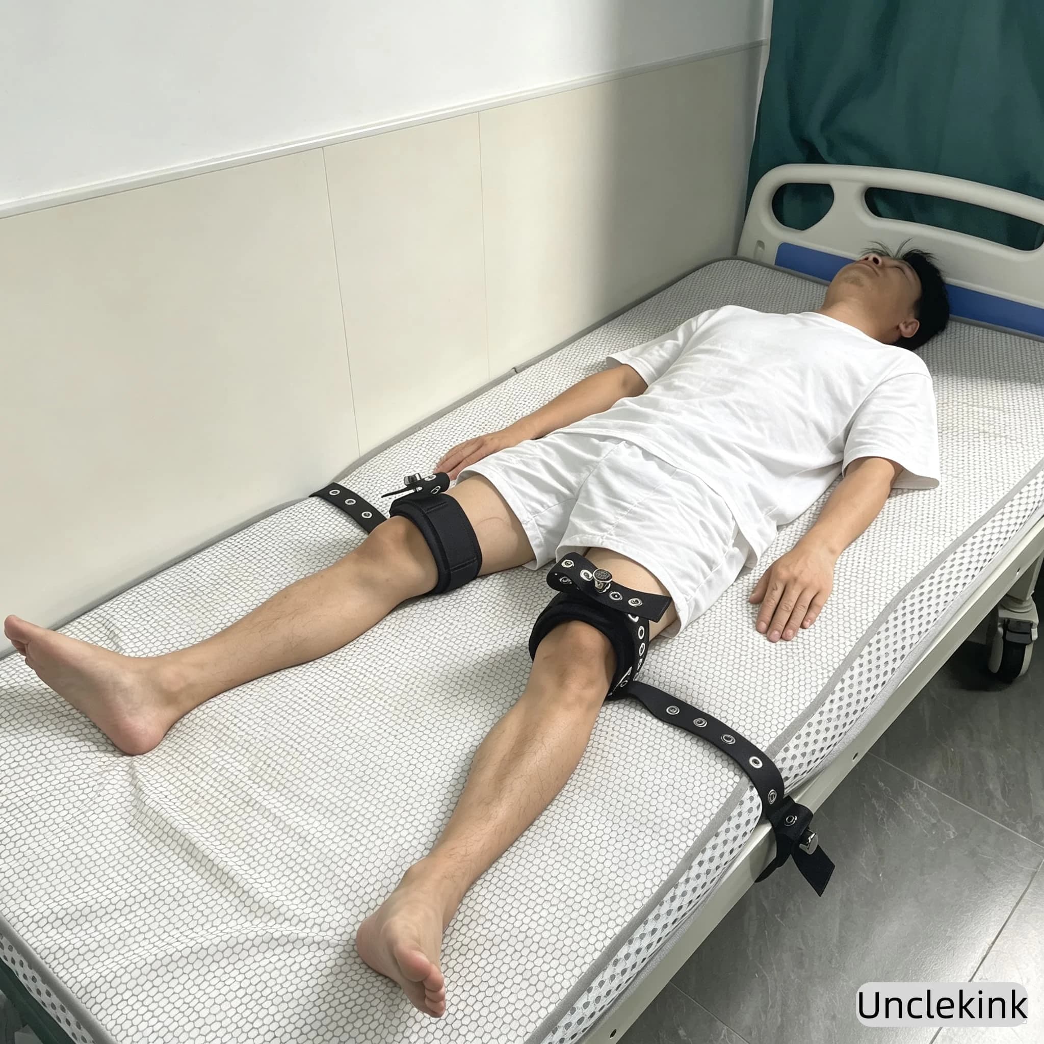 Medical Bed Restraint Straps Patient Leg Knee Restraint Belt Hospital Bed Fixed Strap for Mental Patient Limb Restraints