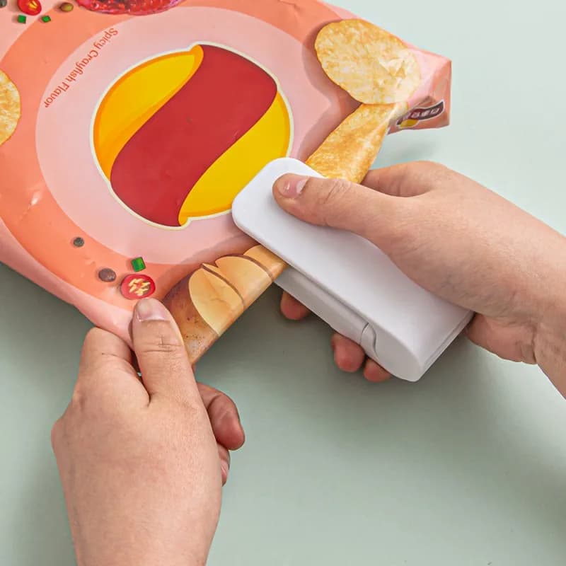 Mini sigillatrice portatile a caldo per sacchetti di snack, macchina termica per la chiusura di sacchetti di plastica per alimenti, sigillatrice a caldo per confezionamento alimentare