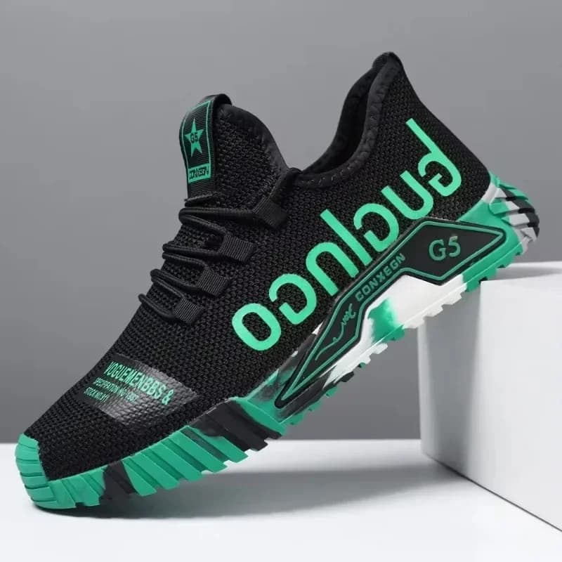 Palestra nuove scarpe da ginnastica da passeggio stringate vulcanizzate comode scarpe Casual resistenti all'usura che camminano appartamenti in rete estiva moda traspirante