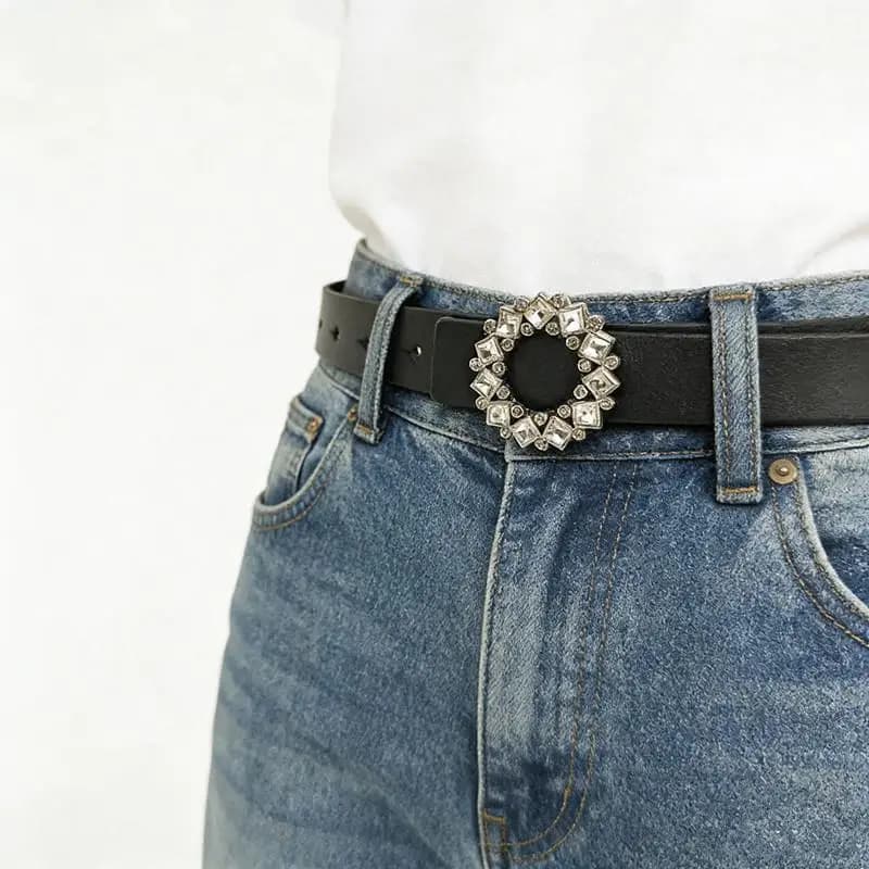 Trendy Crystal-Trimmed Waist Cincher – Ideal for Highlighting Waistline on Coats, Dresses & Pants