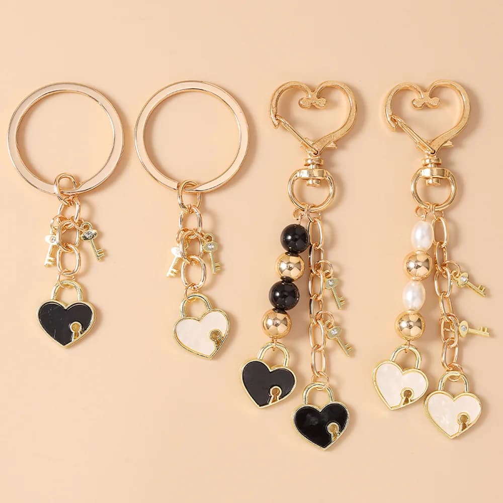 Hot-selling fashion peach heart key chain key ring beaded lock love keychain bag pendant