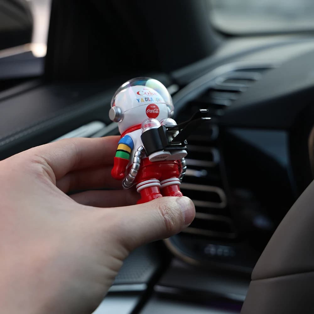 2 Pezzi Clip Deodorante Auto Profumo Solido Aromaterapia per Auto POP MART SPACE MOLLY 100% Opzioni Fragranza 1/2/3/Emoji