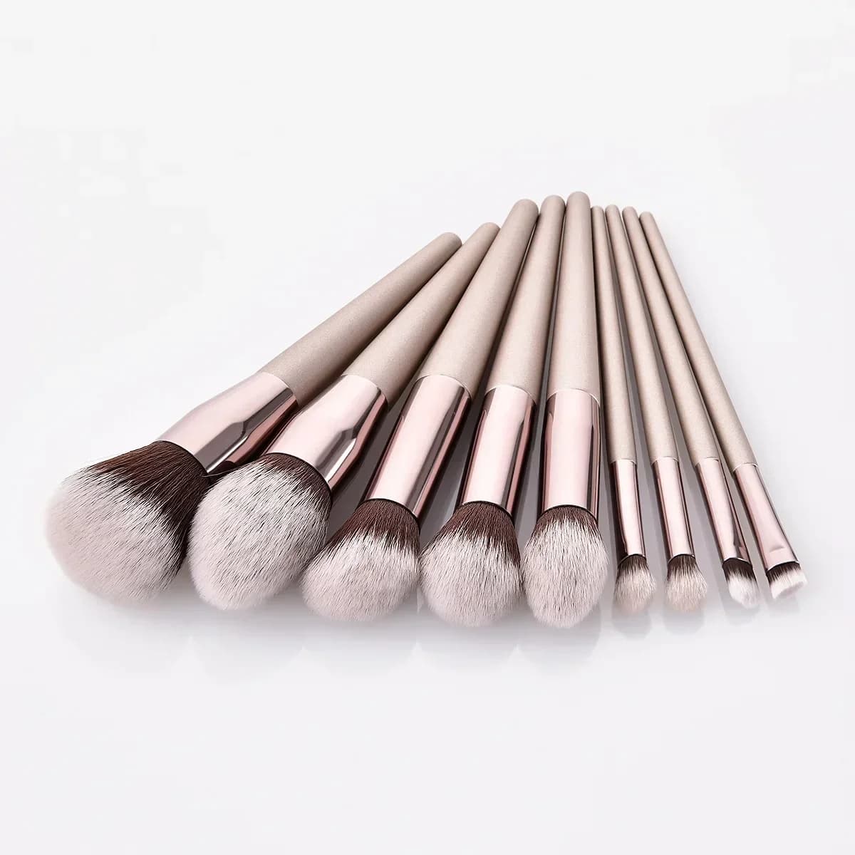 Set di pennelli per trucco da 10 pezzi Pennello per ombretto Eyeliner Fondotinta cosmetico Fard in polvere Miscelazione Trucco di bellezza