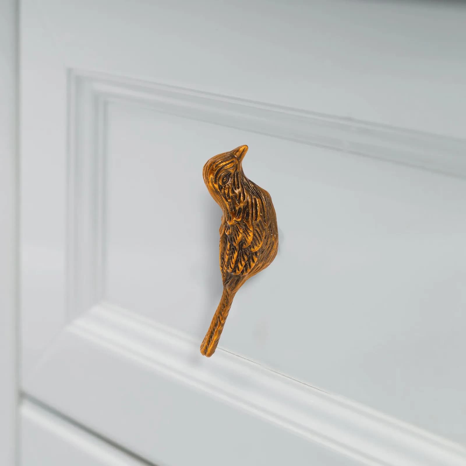 Maniglie per Mobili in Lega di Zinco con Design Moderno a Forma di Uccello, Finitura Dorata, Superficie Liscia ed Elegante, Accessori per Cucina e Cassettiere