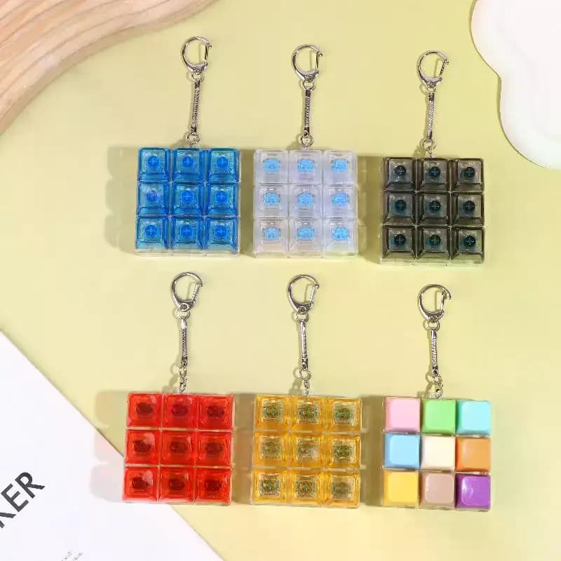 【W】9 tasti Tappi per tastiera con dita Sollievo dallo stress Giocattolo Pulsante Keycap Portachiavi Tasto per tastiera meccanica Giocattoli antistress