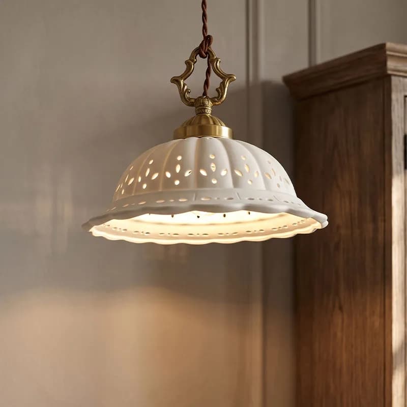 Japanese Antique-Style Brass and Ceramic Restaurant Pendant Light, American Retro-Style Study Bedroom Bar Light