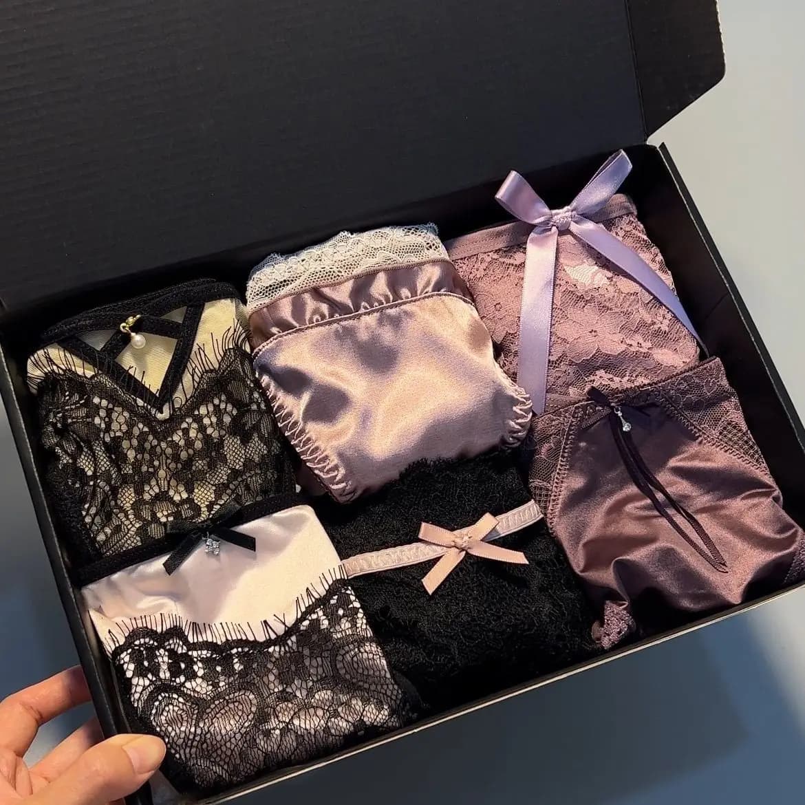 Intimo in pizzo dal design leggermente lussuoso, personalizzato, di alta gamma, sexy, viola francese, viola Mushan, regalo per la fidanzata
