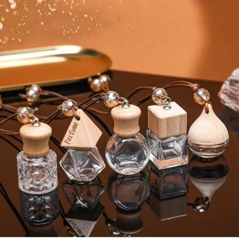 1Pcs Car Perfume Diffuser Hanging Bottle Empty Glass for Essential Oil Aromatic Scents
