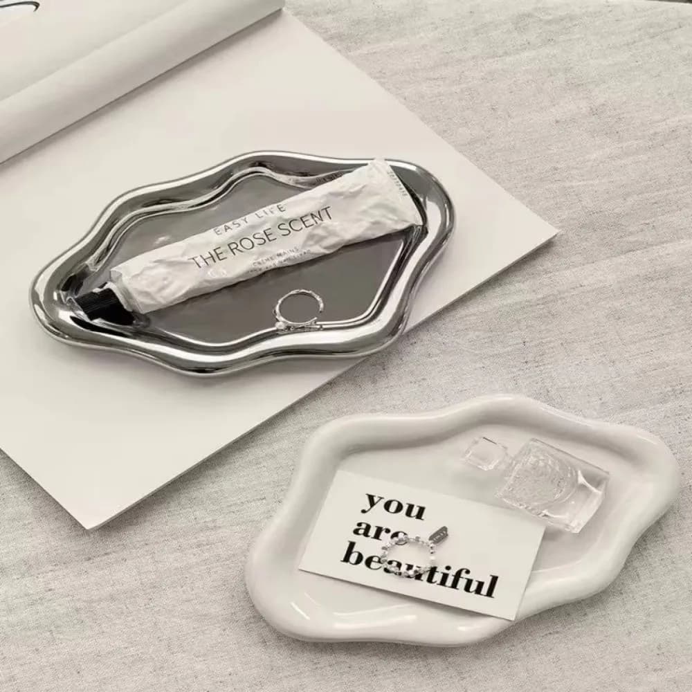Vassoio per gioielli in plastica di lusso leggero Mini piatto per esposizione di gioielli a forma di nuvola Piatto per gioielli Orologi/Storage di chiavi