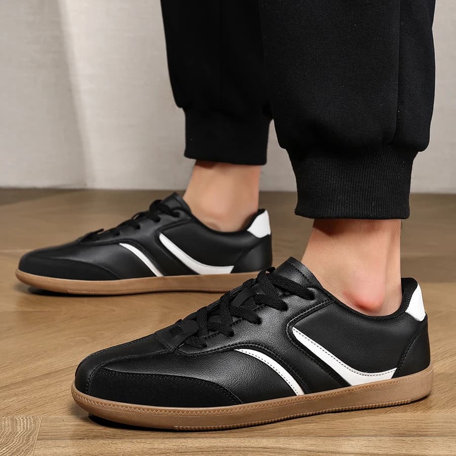 Men's Anti-slip Casual Sneakers Vintage Daily Walking Men's Shoes Lace-up Low-top Men's Running Shoes Suitable for Commuting