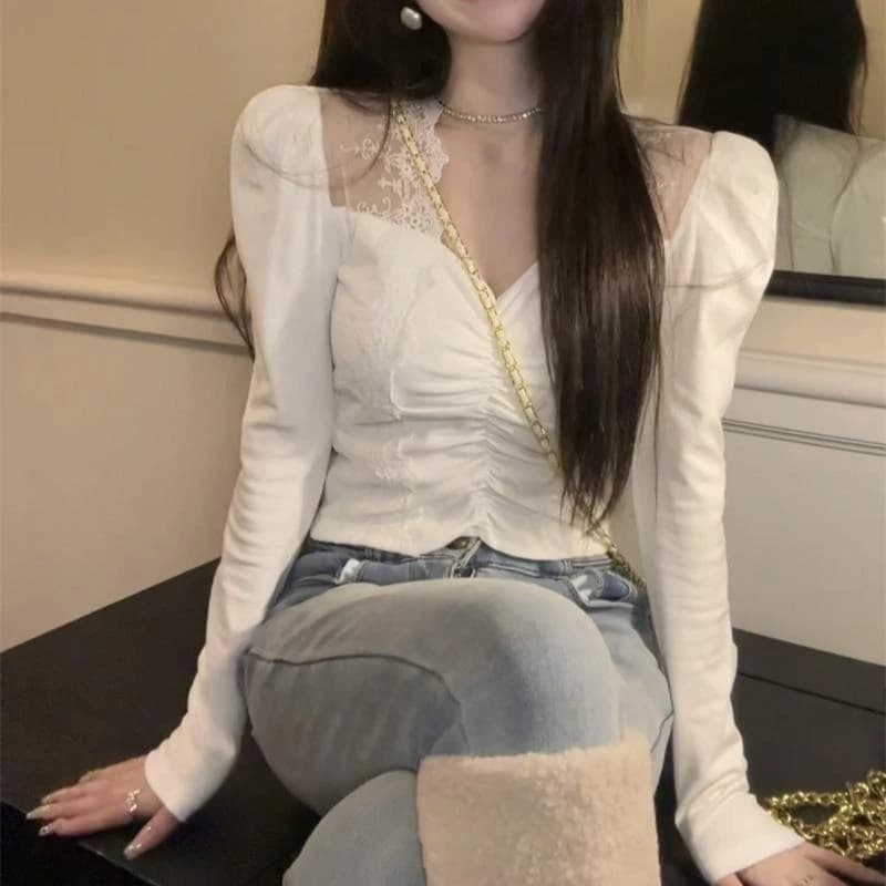 Top con Scollo a V e Inserti in Pizzo, Maglietta a Maniche Lunghe Seducente, Aderente e Corta per Donna, Autunno Inverno, Trendy per Stratificazione