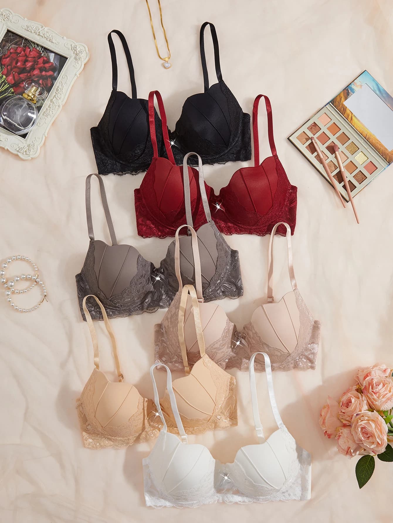 Set di 3-6 Pezzi di Elegante Intimo Femminile con Fiocco, Reggiseni Push-up in Pizzo, Lingerie Morbida Francese per Donne
