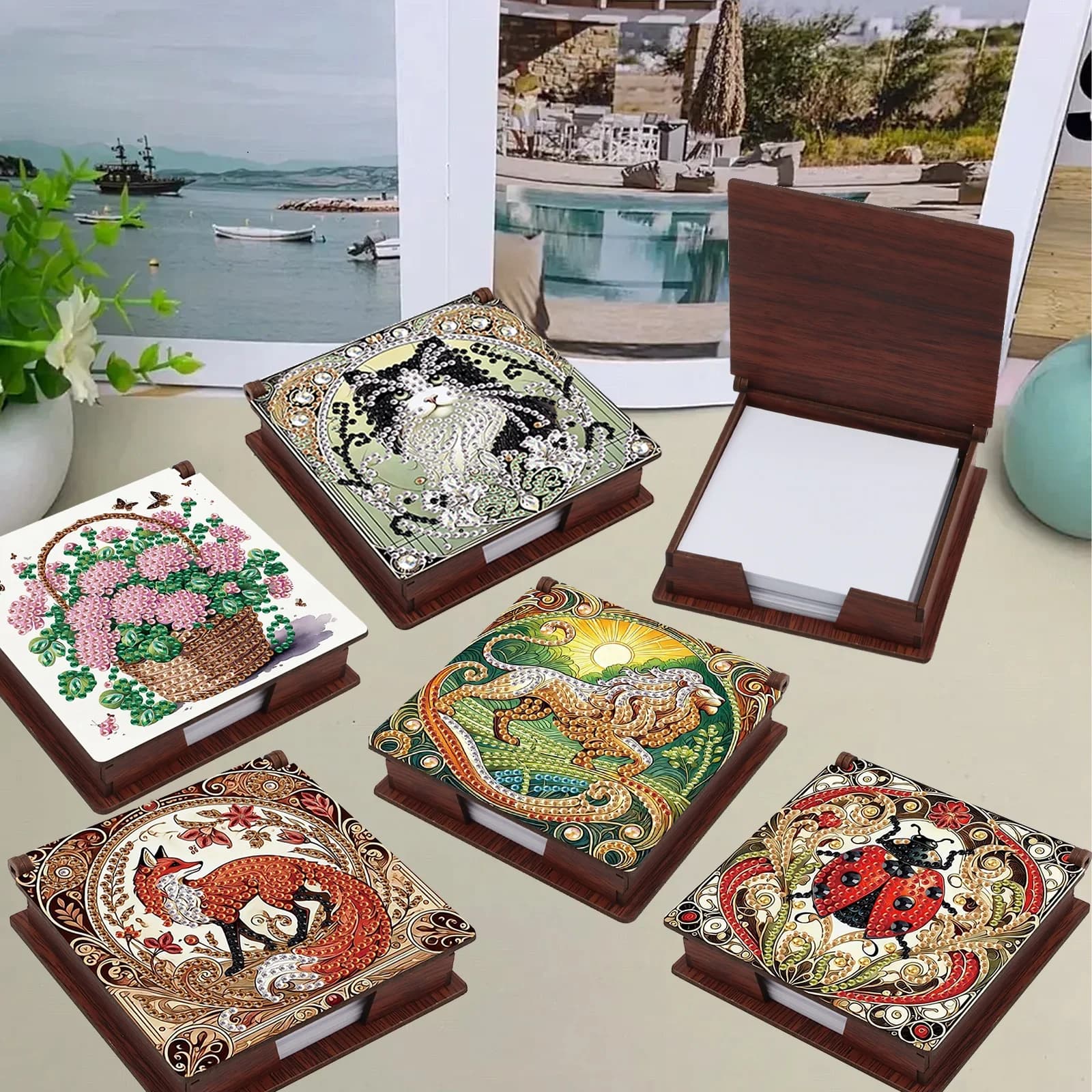 Kit di scatole per appunti adesivi con pittura artistica con diamanti a forma speciale, scatole per appunti con diamanti parziali con animali carini per decorare il regalo dell'home office