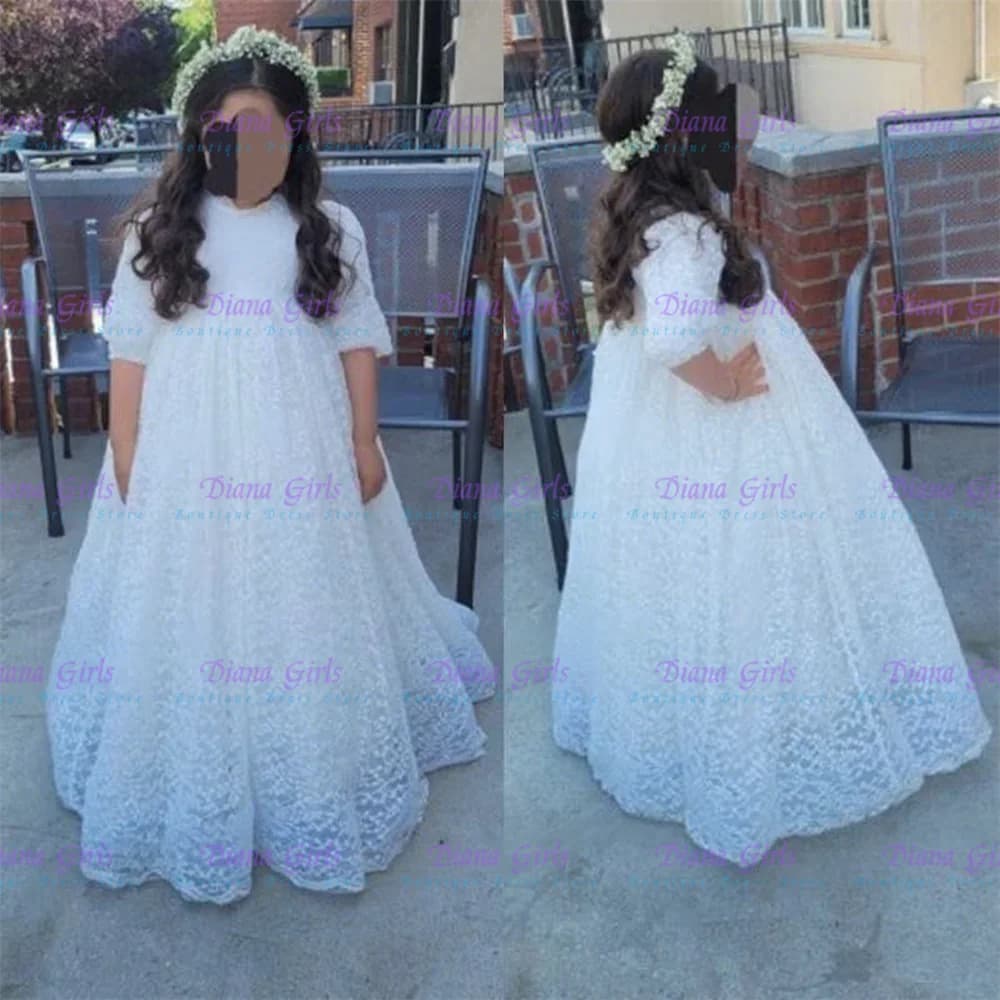 Bellissimo abito da ragazza di fiore bianco in pizzo di latte soffice mezza manica al ginocchio con fiocco abito da ballo con piume abiti da festa di compleanno per bambini