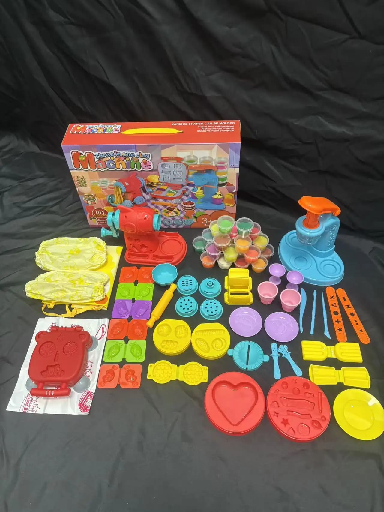 Set di argilla non tossica per gelato con macchina per hamburger e pasta, stampi e attrezzi per impastare finto gelato per bambini dai 3 anni in su