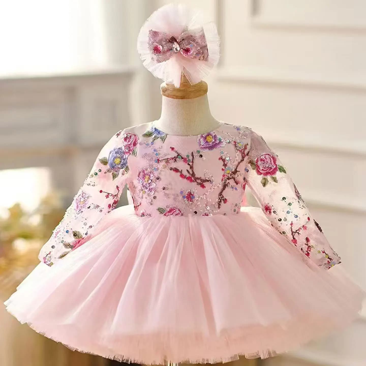 Dreamy Vow J054 Bellissimo abito da ragazza rosa a maniche lunghe in tulle ricamato per bambini Festa di celebrazione Primavera Estate Abito da ballo al ginocchio
