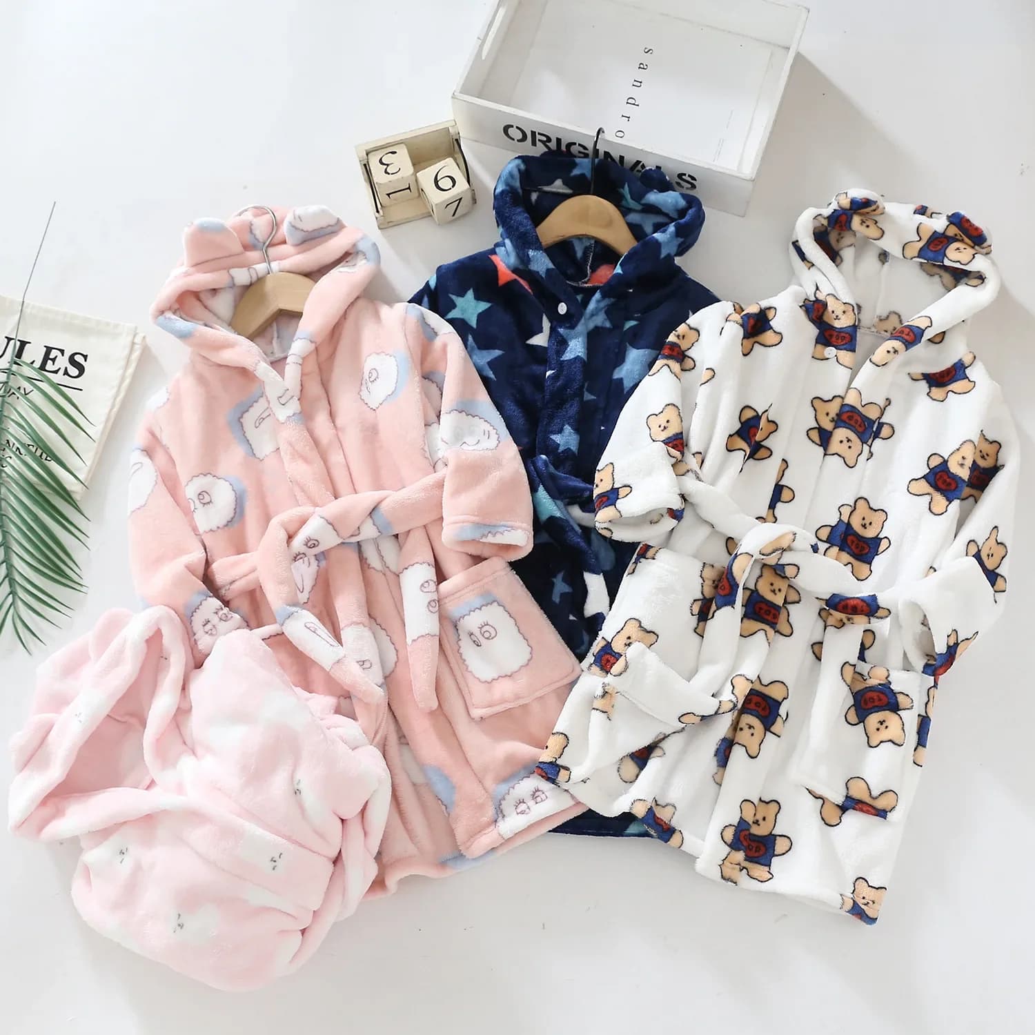 Children's Nightwear Bathrobe 6 8 10 12Y Winter Christmas Bathrobe For Girls Pigiama Animale Cervo Vestaglie Children Watch