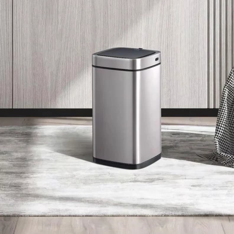 Bidone della spazzatura automatico senza contatto da 20 litri per ufficio domestico Bidone della spazzatura automatico in plastica con utilizzo di riciclaggio del sensore interno in PP in acciaio inossidabile
