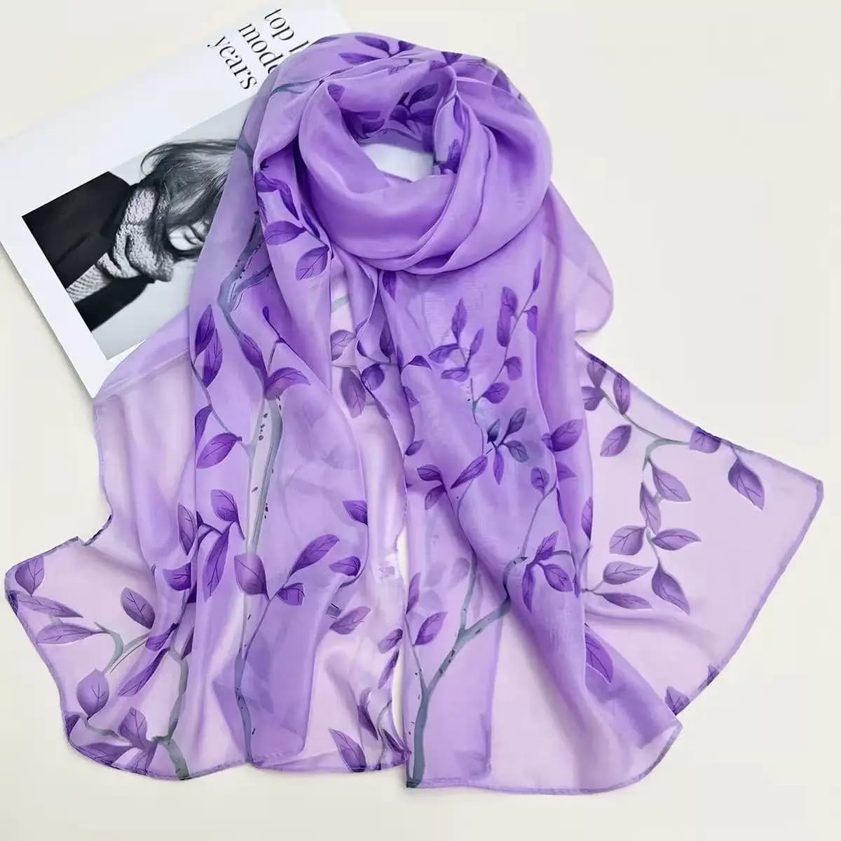 Scarf/Stola in Chiffon Silk Effect with Sheet Printing, Lightweight and Transparent, Versatile as Tablecloth, Tent, Travel and Beach Cup