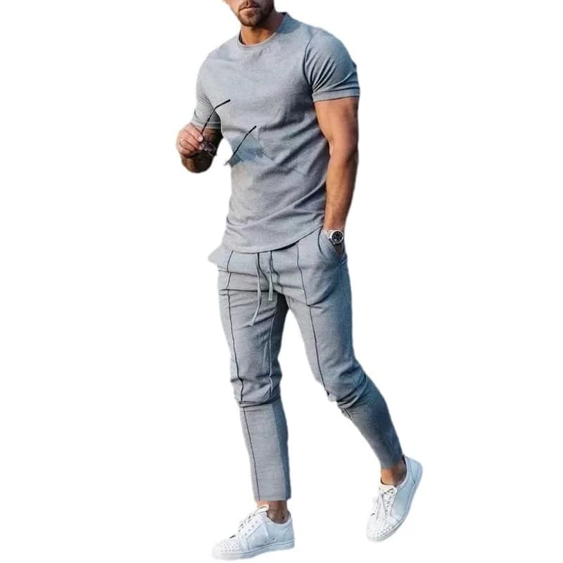 Completo da uomo due pezzi primavera estate 2023: T-shirt a maniche corte e pantaloni casual
